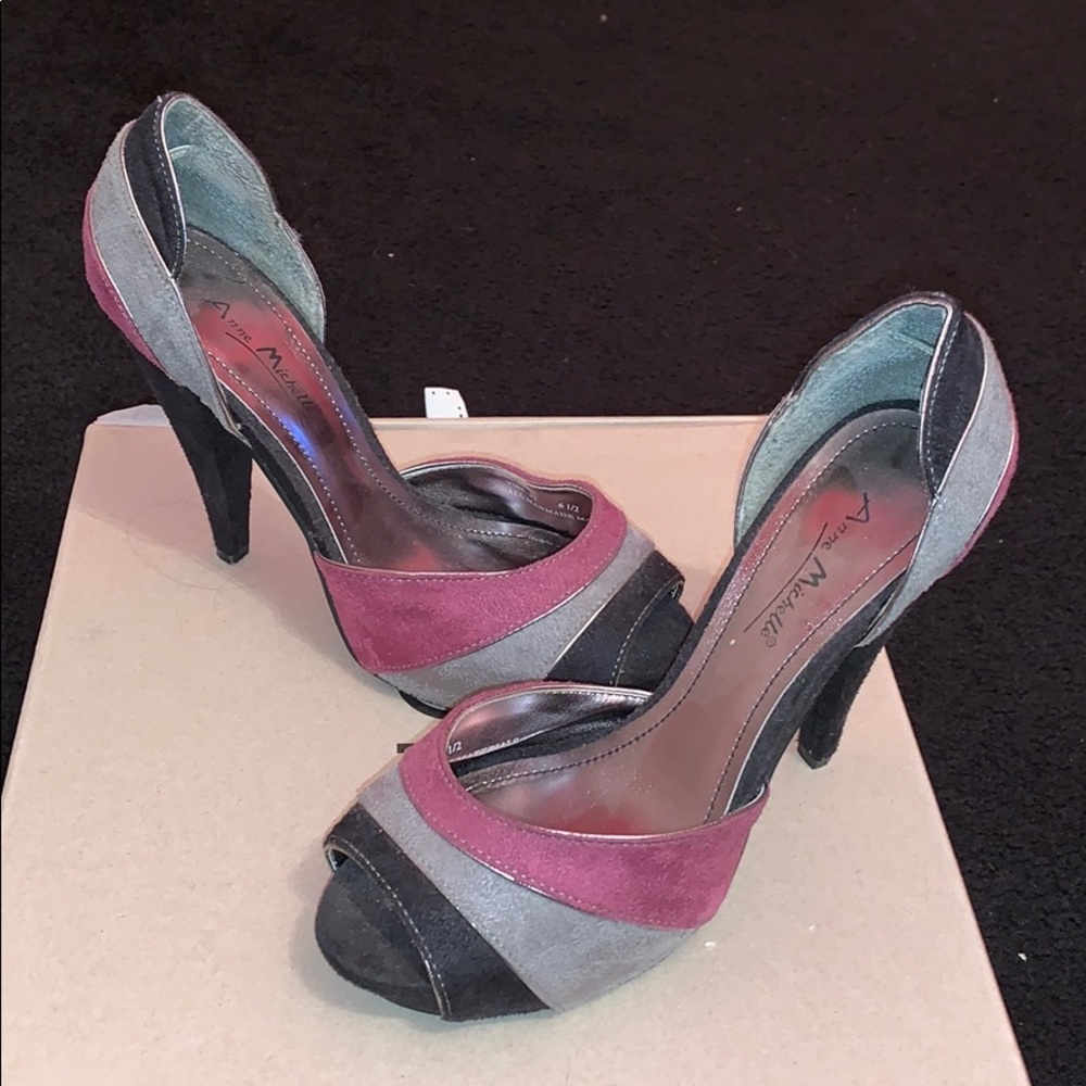 Pink/Gray/Black Suade Pumps
